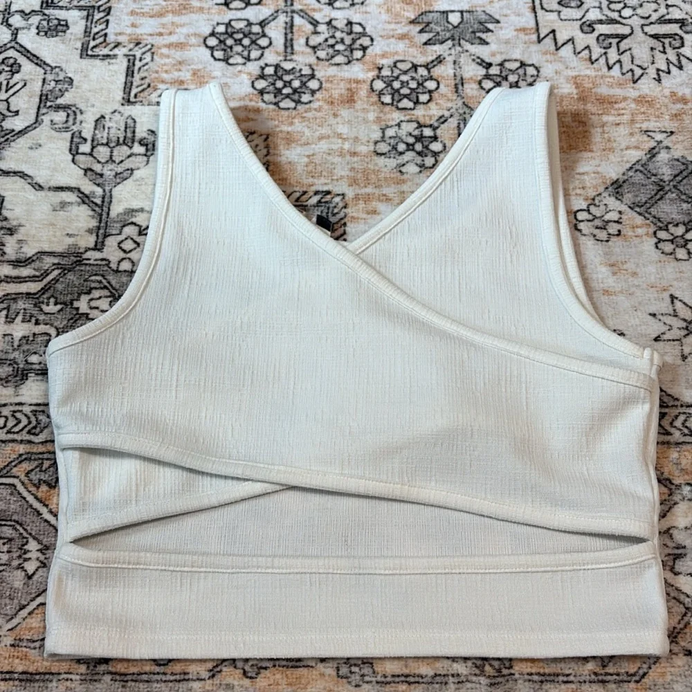 ROXY L Women's Good Keepsake Crop Top in white